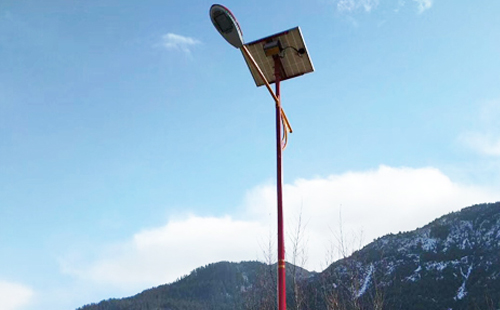 如何选择高质量的灵台太阳能路灯材料：全方位指南