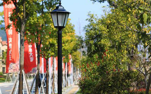 装灵台庭院灯避坑指南：庭院路灯防雷接地要点